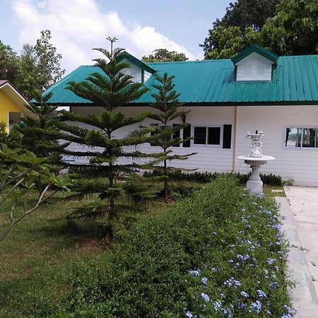 Bo Tree Cottage On The River Mukdahan Eksteriør billede