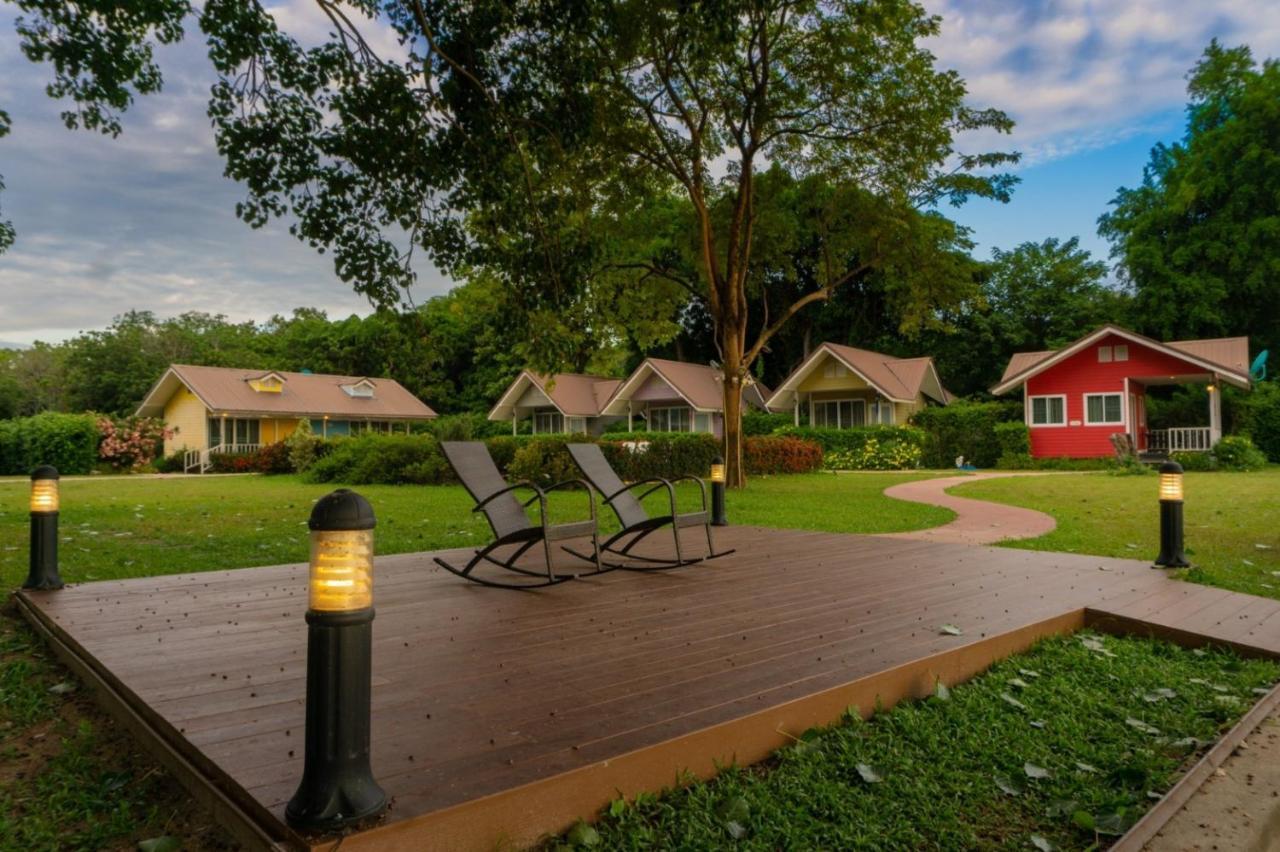 Bo Tree Cottage On The River Mukdahan Eksteriør billede