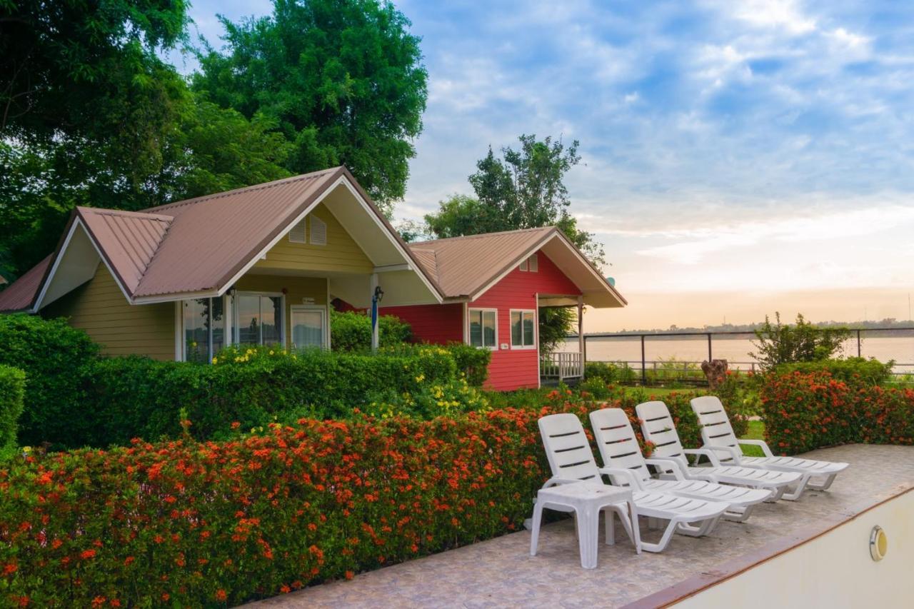 Bo Tree Cottage On The River Mukdahan Eksteriør billede