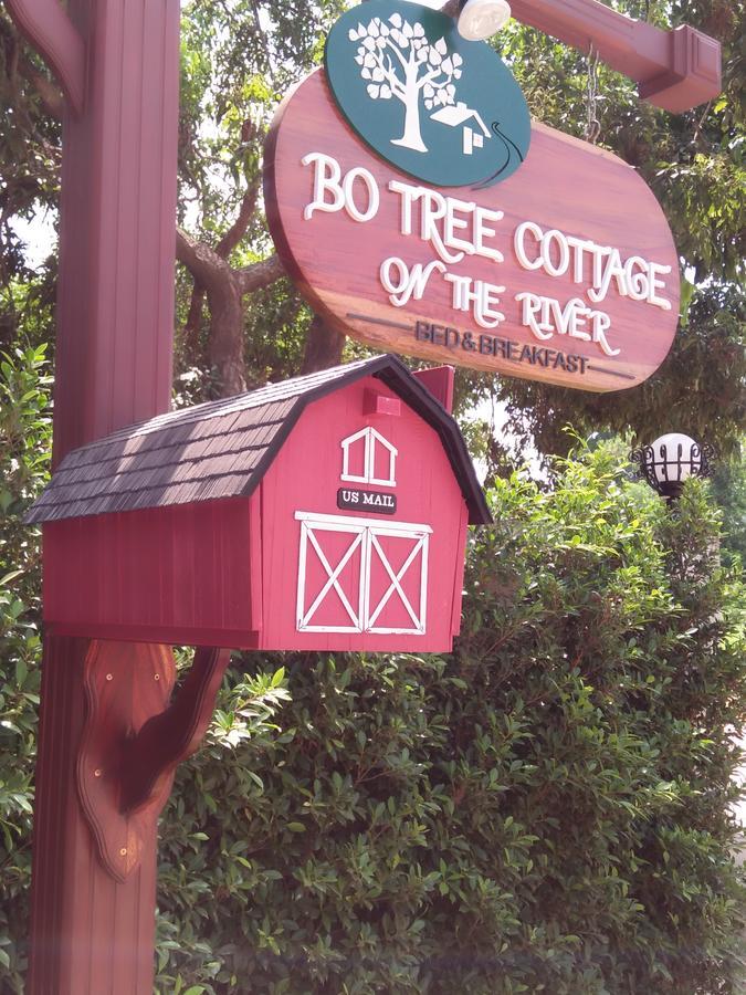 Bo Tree Cottage On The River Mukdahan Eksteriør billede