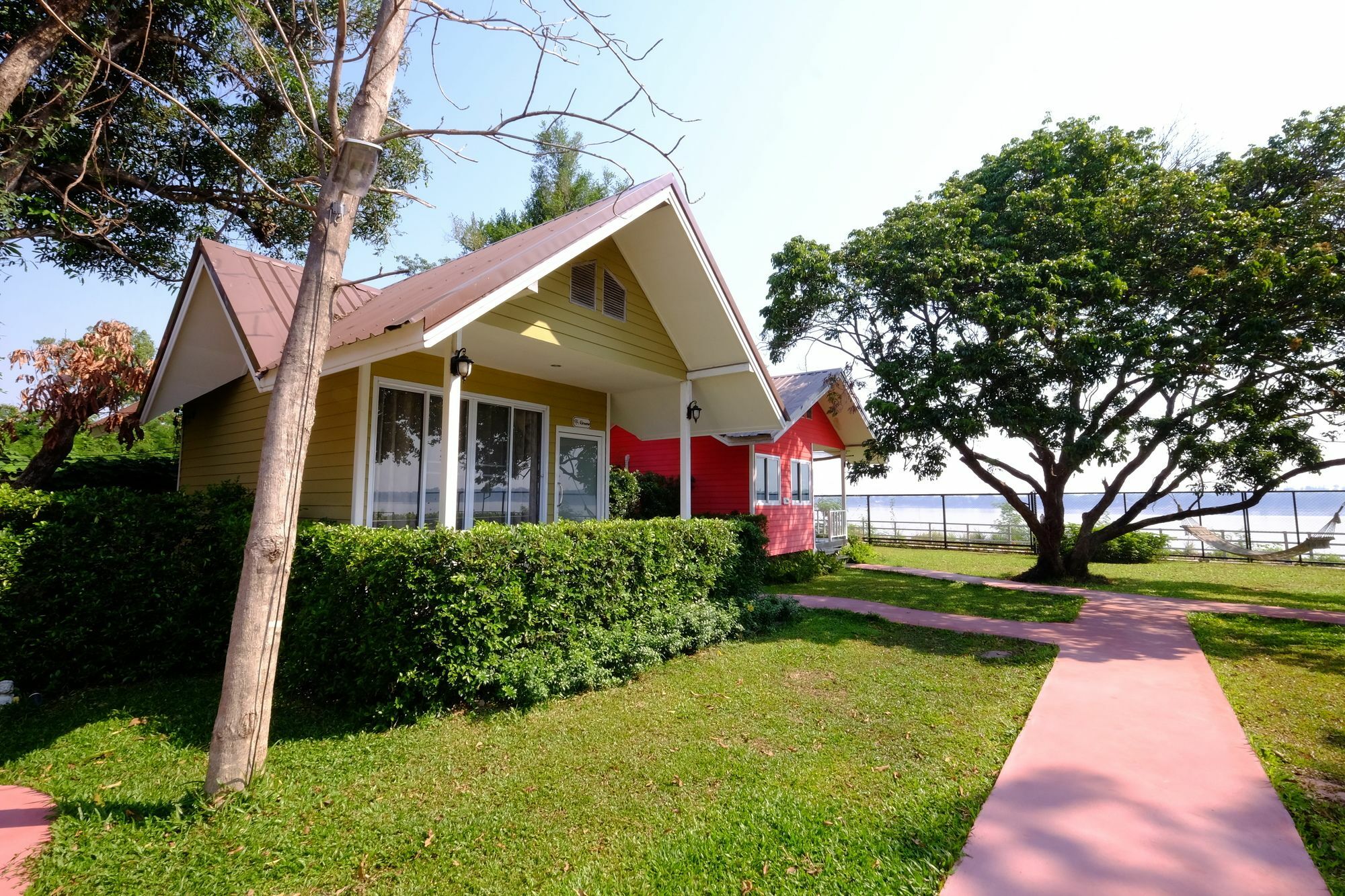 Bo Tree Cottage On The River Mukdahan Eksteriør billede
